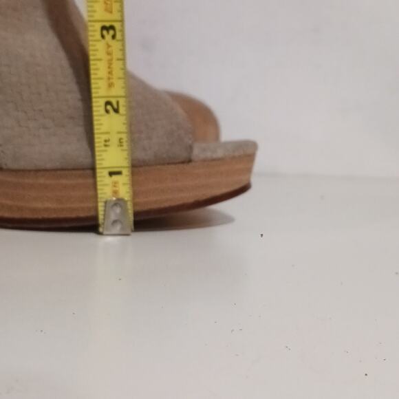 Eileen Fisher Taupe Thatched Suede Wood Stacked Statement heel size 9.5 - Picture 12 of 12